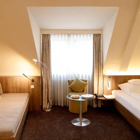 Hotel Warteck 3*