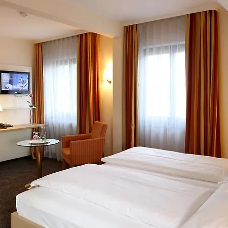 Warteck 3*